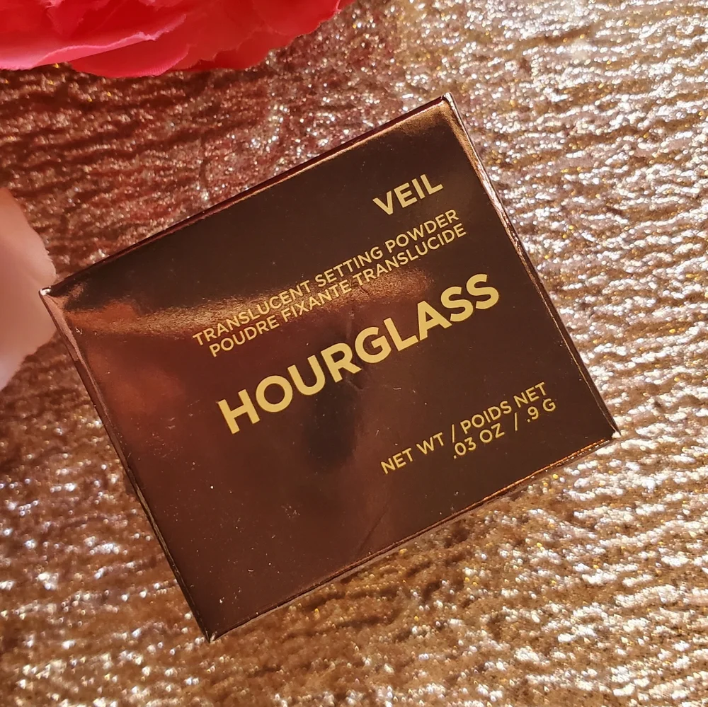Hourglass Translucent Setting Powder- Travel size